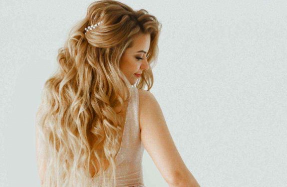 Ten Eye-Catching Hairstyles For Brides With Straight Long Hair